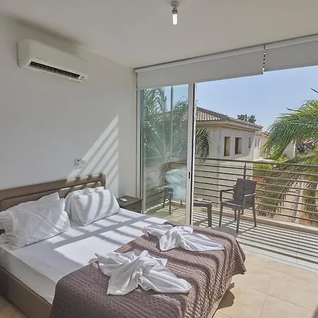 Pearl Vila Protaras