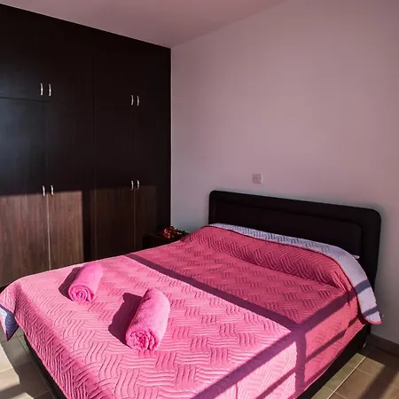 Pearl Vila *
