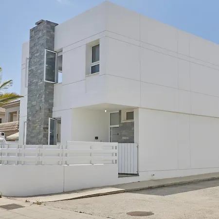 Pearl Vila *